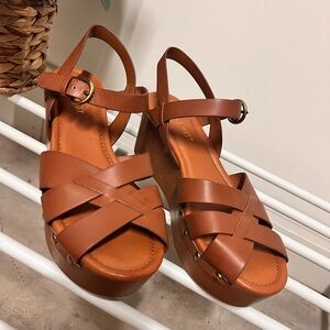 NINE WEST, size 8, Woman’s Platform Sandal Heels